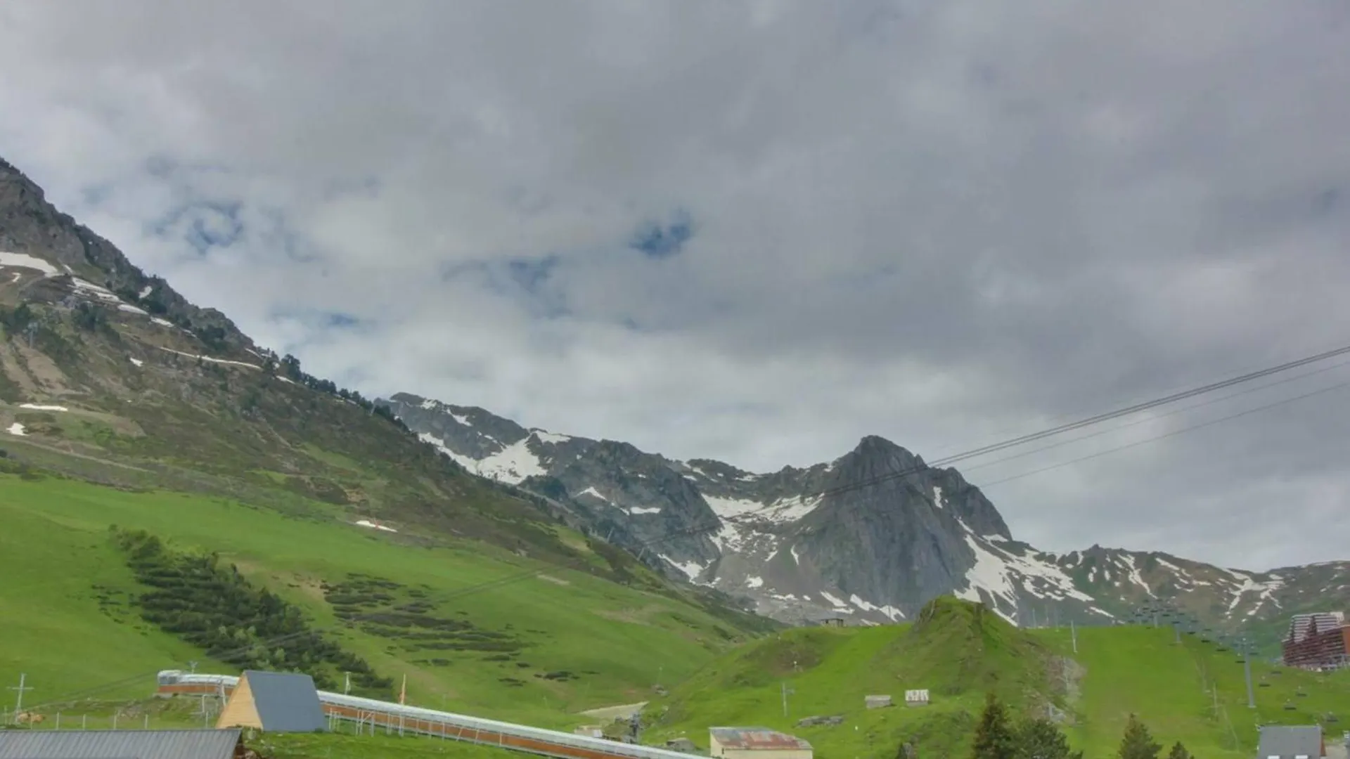 Апартаменты Studio Cabine 5 Pers, Balcon, La Mongie, Proche Pistes - Fr-1-404-147